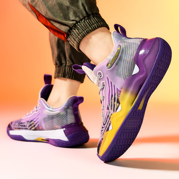 Kontroverzne muške tenisice u ljubičastoj i plavoj boji