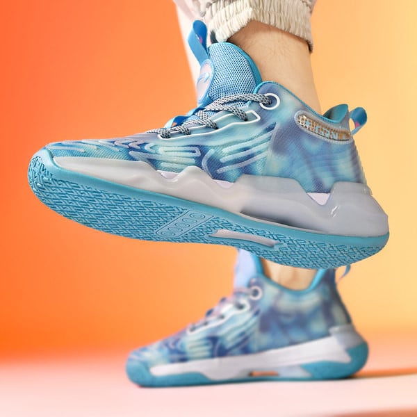 Kontroverzne muške tenisice u ljubičastoj i plavoj boji