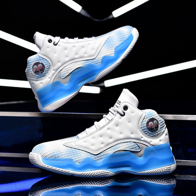 Uus mudel paeltega meeste spordijalatsid - kolme värvi