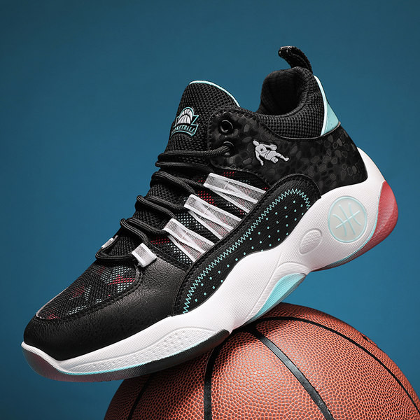 Мъжки баскетболни маратонки в три цвята