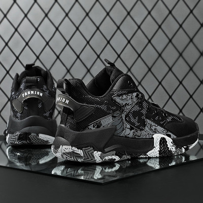 Мъжки баскетболни маратонки с връзки и надпис