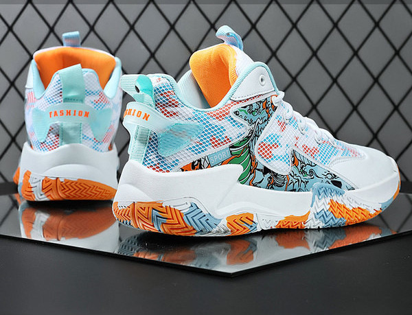 Мъжки баскетболни маратонки с връзки и надпис