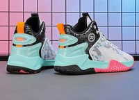 Спортни ежедневни маратонки с връзки и равна подметка 