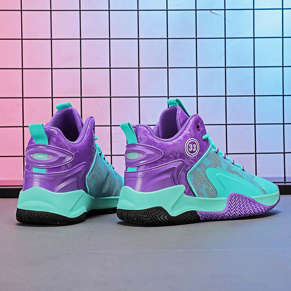 Спортни ежедневни маратонки с връзки и равна подметка 