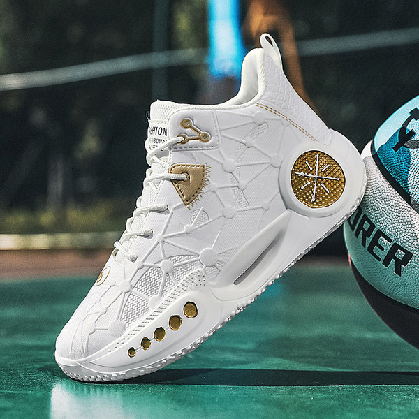 Високи зимни обувки за баскетбол