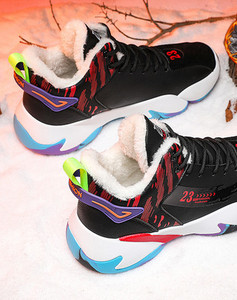 Ανδρικά παπούτσια μπάσκετ με κορδόνια και ζεστή φόδρα