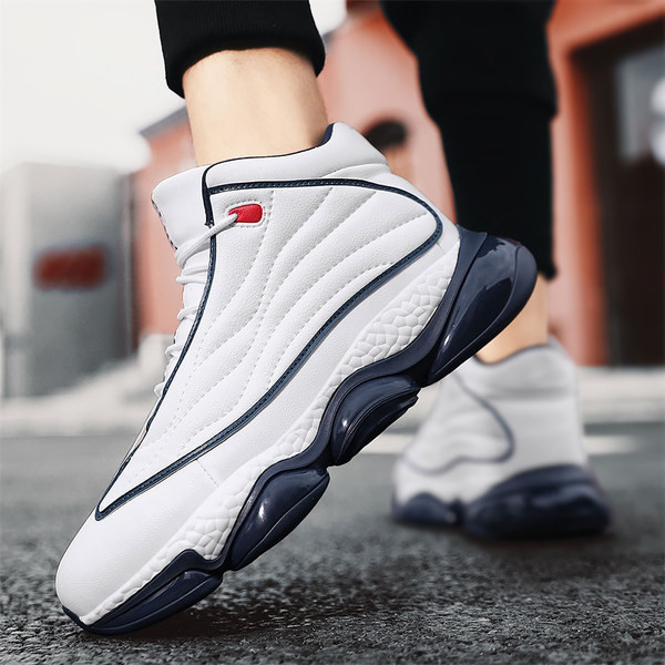 Мъжки баскетболни маратонки с надпис и връзки