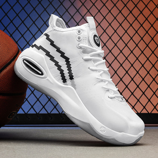 Meeste paeltega kõrge tallaga korvpallijalatsid