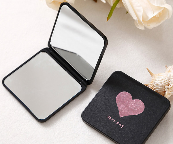 Kétoldalas hordozható összecsukható sminktükör