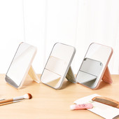 Moteriškas sulankstomas kosmetinis veidrodis