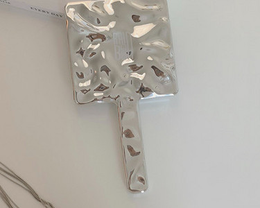 Moodne naiste peegel