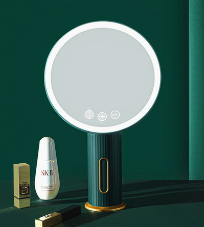 Cosmetic mirror with round shape