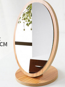 Erinevates värvides kokkupandav naiste peegel