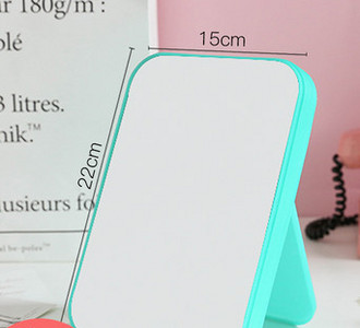 Naiste kaasaskantav kosmeetiline peegel