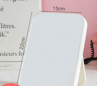 Naiste kaasaskantav kosmeetiline peegel