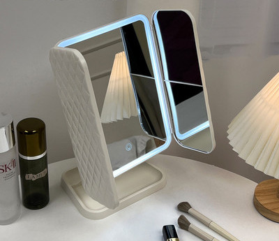 Desktop cosmetic mirror