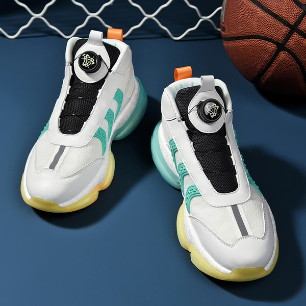 Neljas värvitoonis meeste korvpallijalatsid