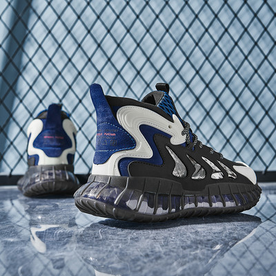 Meeste kõrge tallaga paeltega korvpallijalatsid