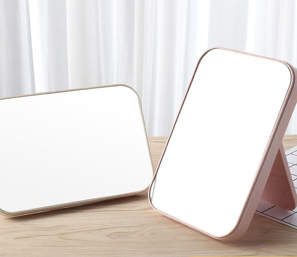 Naiste kokkupandav neljas värvitoonis peegel