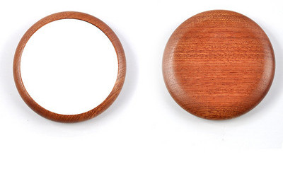 Väike kaasaskantav meigipeegel