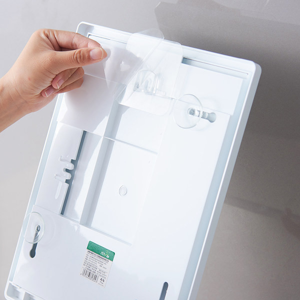 Isekleepuv kosmeetiline peegel