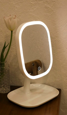Козметично LED огледало