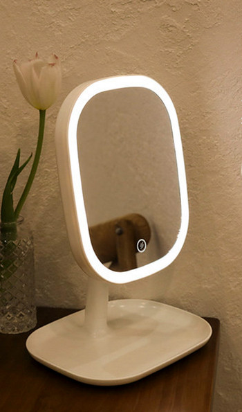 Козметично LED огледало