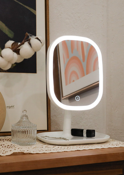 Козметично LED огледало