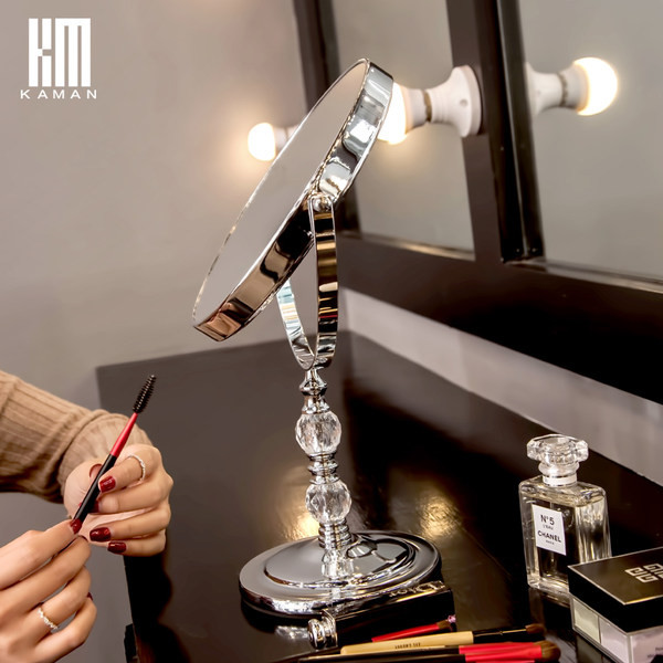 Naiste elegantne lauapeegel