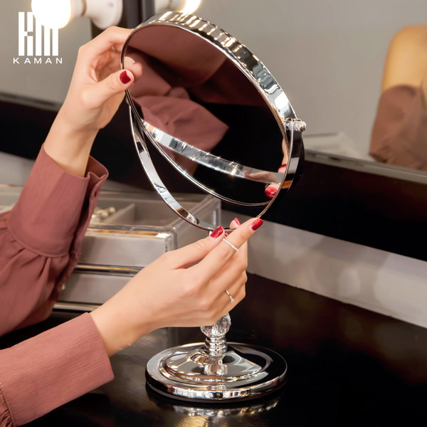 Naiste elegantne lauapeegel