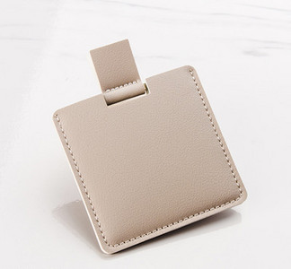 Kaasaskantav kosmeetiline peegel