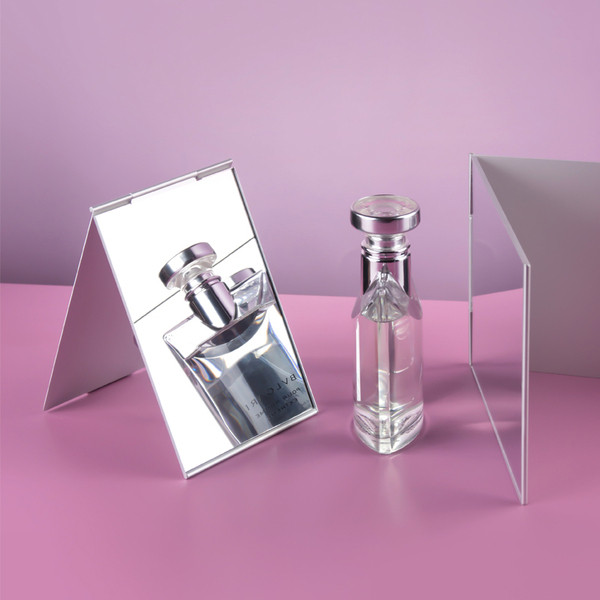 Φορητός καλλυντικός καθρέφτης