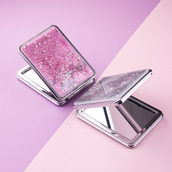 Kaasaskantav läikiva efektiga peegel