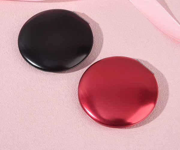 Väike kaasaskantav peegel