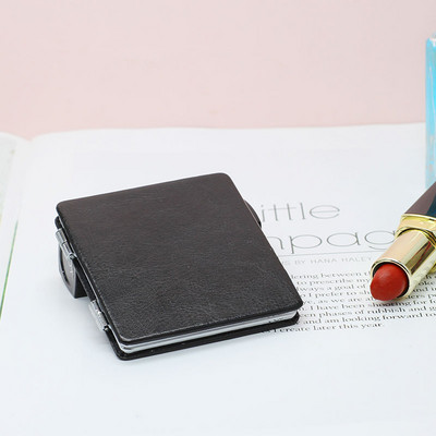 Kolmes värvitoonis naiste kokkupandav peegel