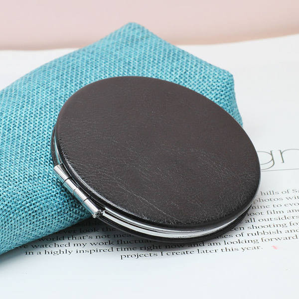 Kolmes värvitoonis naiste kokkupandav peegel