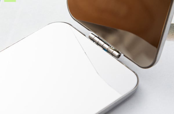 Φορητός καθρέφτης τσέπης