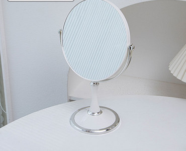 Naiste laua meigipeegel