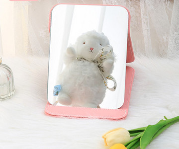 Kaasaskantav kandiline kosmeetiline peegel