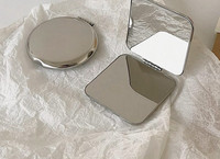 Φορητός μικρός καλλυντικός καθρέφτης