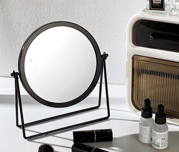 Дамско ежедневно настолно огледало