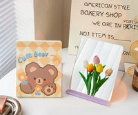 Kaasaskantav väike aplikatsiooniga peegel