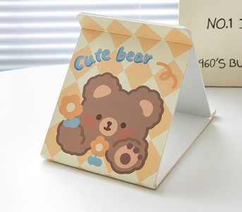 Kaasaskantav väike aplikatsiooniga peegel