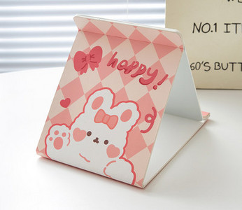 Kaasaskantav väike aplikatsiooniga peegel