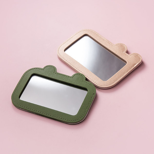 Väike kaasaskantav peegel