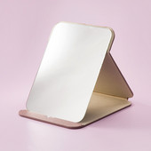 Kokkupandav kosmeetiline peegel koos aplikatsiooniga