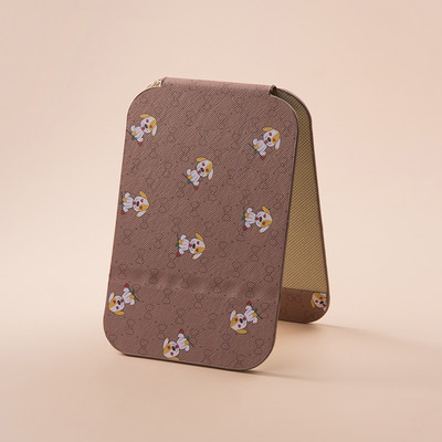 Kokkupandav kosmeetiline peegel koos aplikatsiooniga