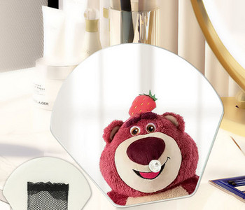 Kõrglahutusega kokkupandav kosmeetiline peegel