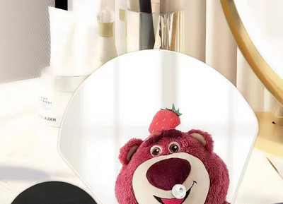 Kõrglahutusega kokkupandav kosmeetiline peegel