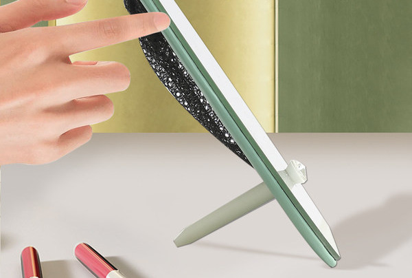 Kõrglahutusega kokkupandav kosmeetiline peegel